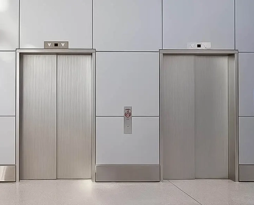 L1000 در آسانسور